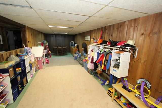 903 E Courtland Ave - Photo 11