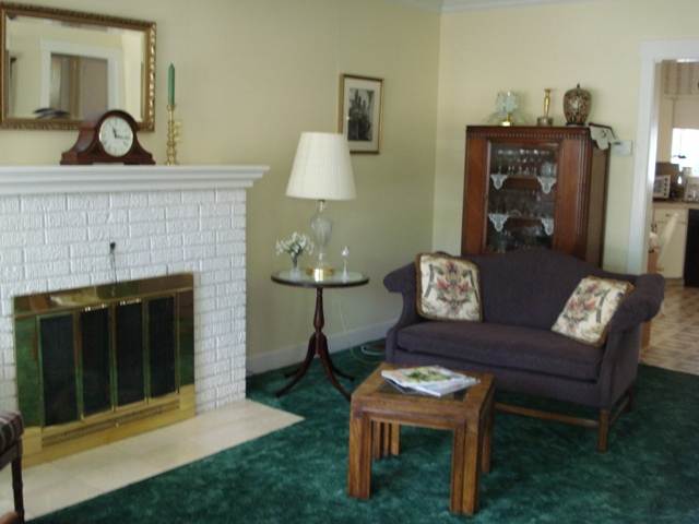 1236 E 33rd St - Photo 3