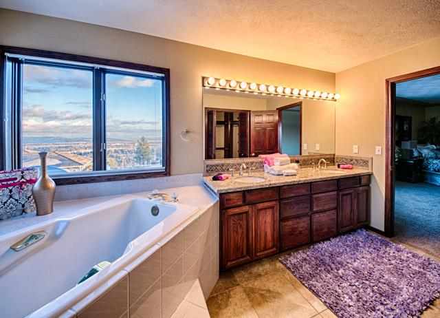 8720 N Kensington Dr - Photo 12
