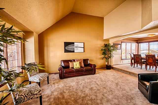 8720 N Kensington Dr - Photo 3