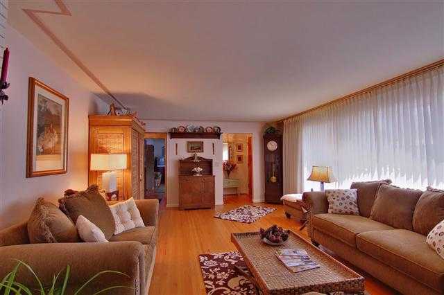 1205 E 43rd Ave - Photo 4
