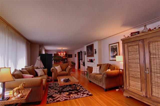 1205 E 43rd Ave - Photo 5