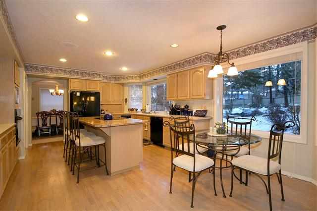 12016 N Hemlock Ct - Photo 3