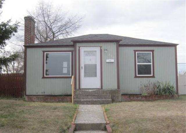 818 E Heroy Ave
