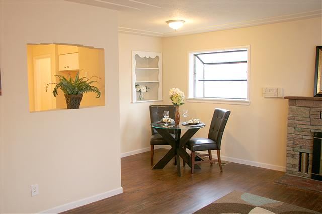 1928 E Empire Ave - Photo 3