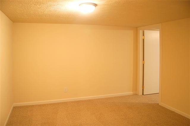 1928 E Empire Ave - Photo 10