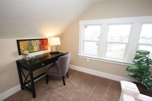 112 E Bridgeport Ave - Photo 13