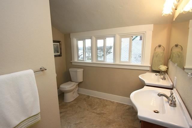 112 E Bridgeport Ave - Photo 14