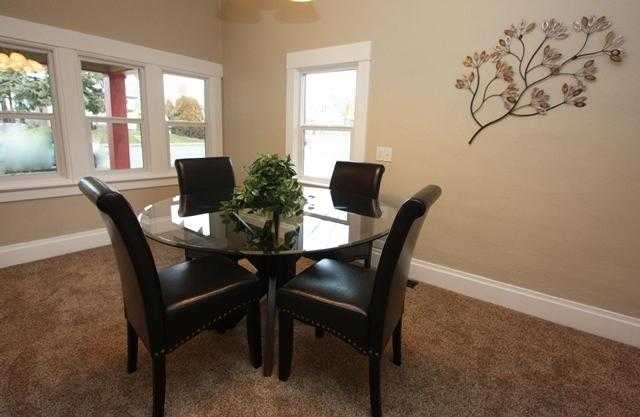 112 E Bridgeport Ave - Photo 5