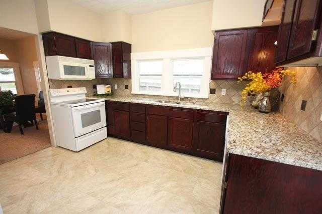 112 E Bridgeport Ave - Photo 7