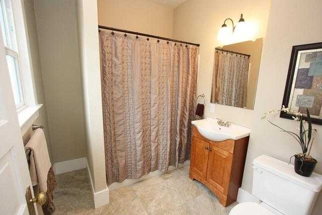 112 E Bridgeport Ave - Photo 9