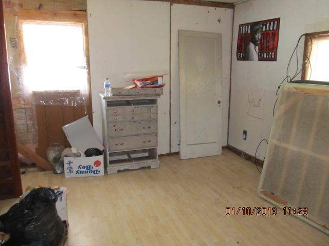 225 Main St - Photo 11