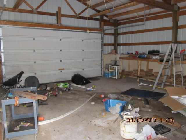 225 Main St - Photo 4