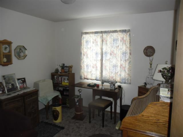 421 E 5TH - Photo 9