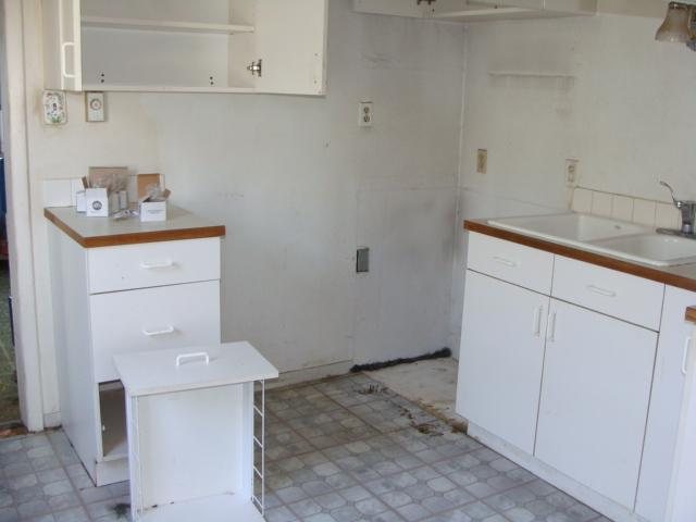 2424 E Heroy Ave - Photo 6