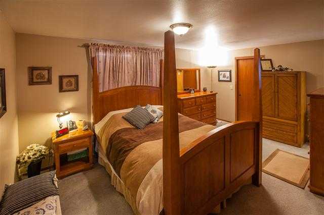 7606 E NORA Ave - Photo 9