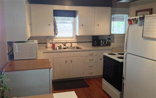 1625 E 9th - Photo 16