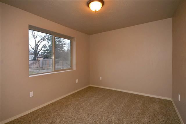 6705 E 8th Ave - Photo 12