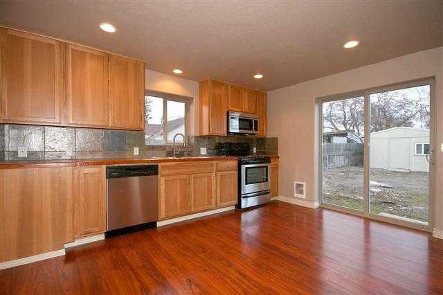 6705 E 8th Ave - Photo 5