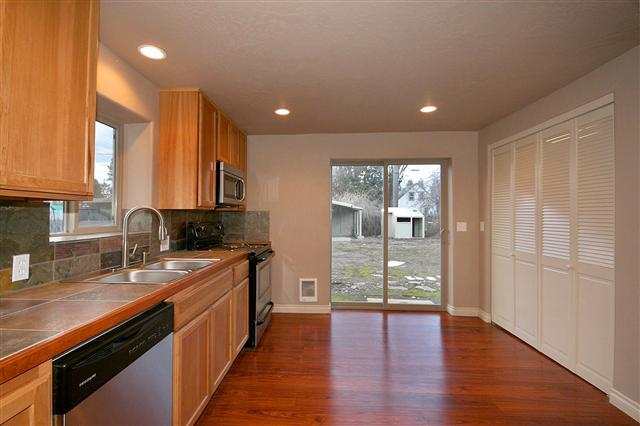 6705 E 8th Ave - Photo 7