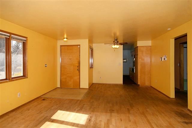 332 W Maxine Ave - Photo 3