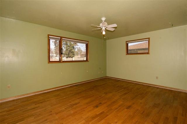 332 W Maxine Ave - Photo 7