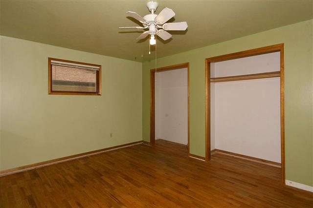 332 W Maxine Ave - Photo 8