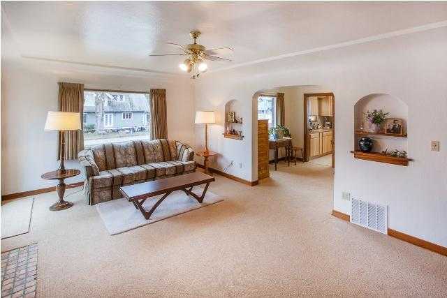 1128 W 10th Ave - Photo 7