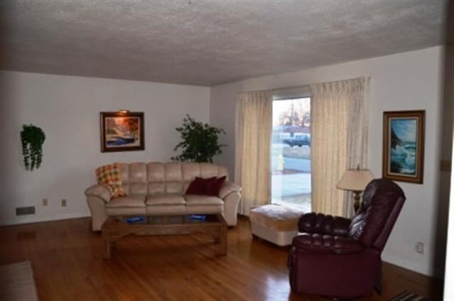 2918 N Stout Rd - Photo 4