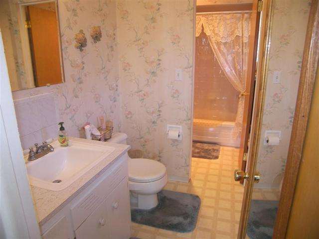 3718 W Woodside Ave - Photo 6