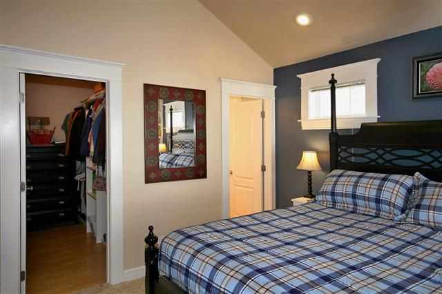 1121 E 32nd Ave - Photo 10