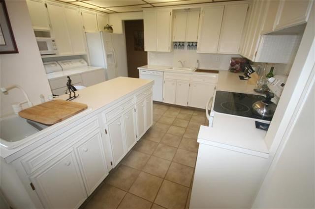 111 W 39th Ave - Photo 3
