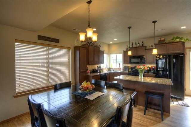 5205 N Avalon Rd. - Photo 5