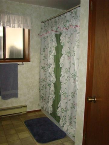 703 N Warren Ave - Photo 17