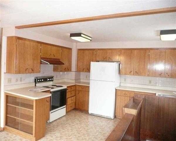 404 W 3rd St - Photo 4