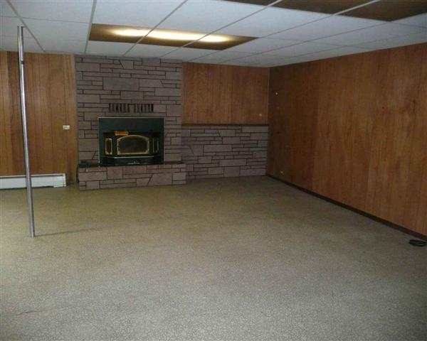 404 W 3rd St - Photo 7