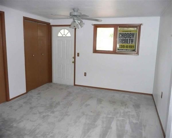 404 W 3rd St - Photo 9