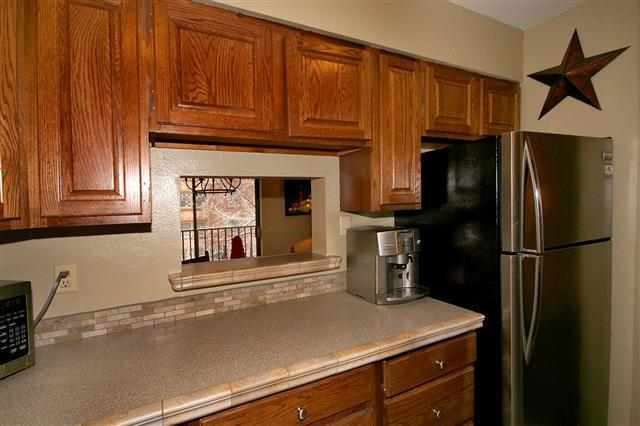 707 W 6th Ave - Photo 9