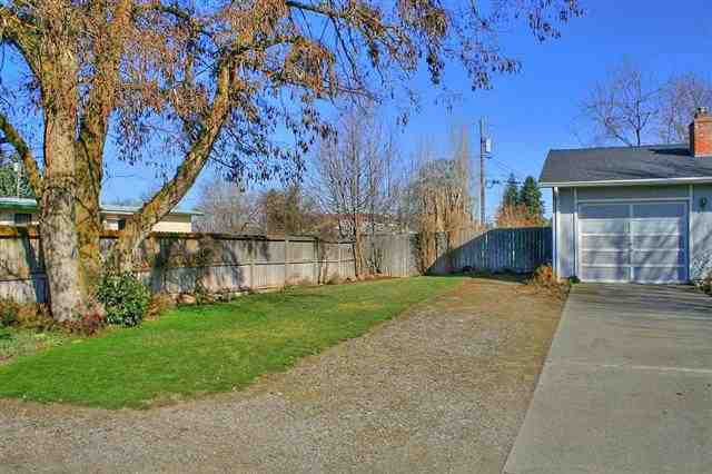13913 E 6th Ave - Photo 12