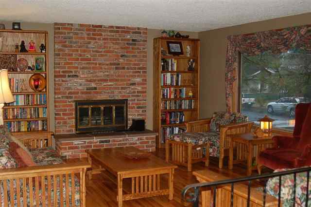 106 E Salmon Ave - Photo 3
