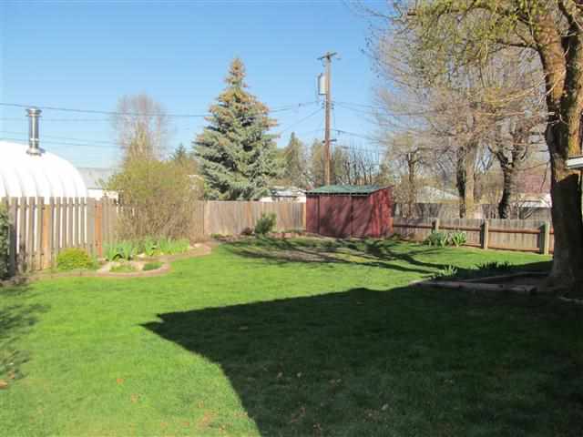 132 S Crestview Dr - Photo 3