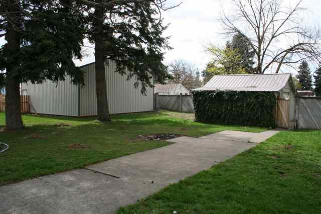 8204 E Jackson - Photo 4