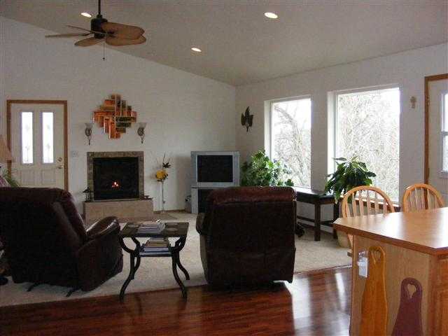 130 N Lake St - Photo 3