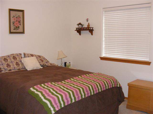 130 N Lake St - Photo 4