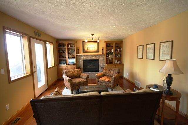 15106 N Custer Ln - Photo 3