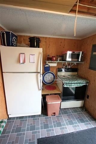172 Hazel St - Photo 14