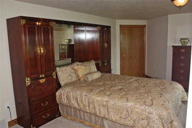 709 N King James Ln - Photo 13