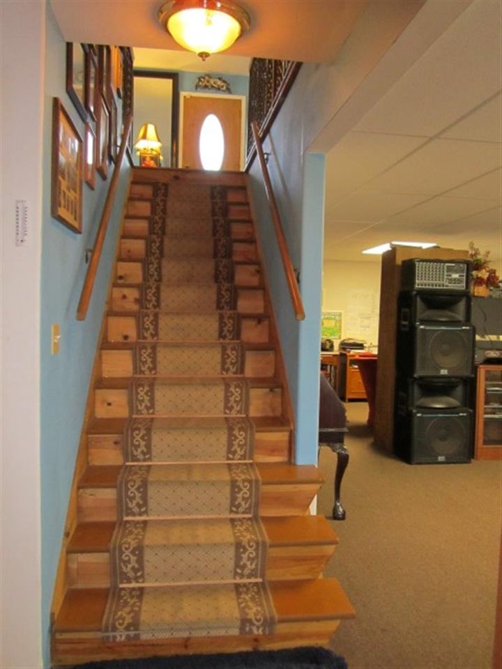 920 E Stutler Rd - Photo 6
