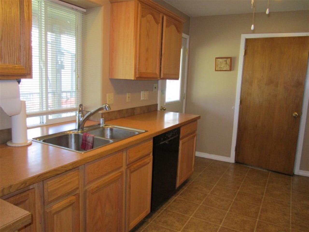 920 E Stutler Rd - Photo 7