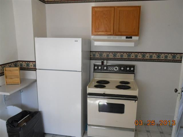 415 S Elm St - Photo 4